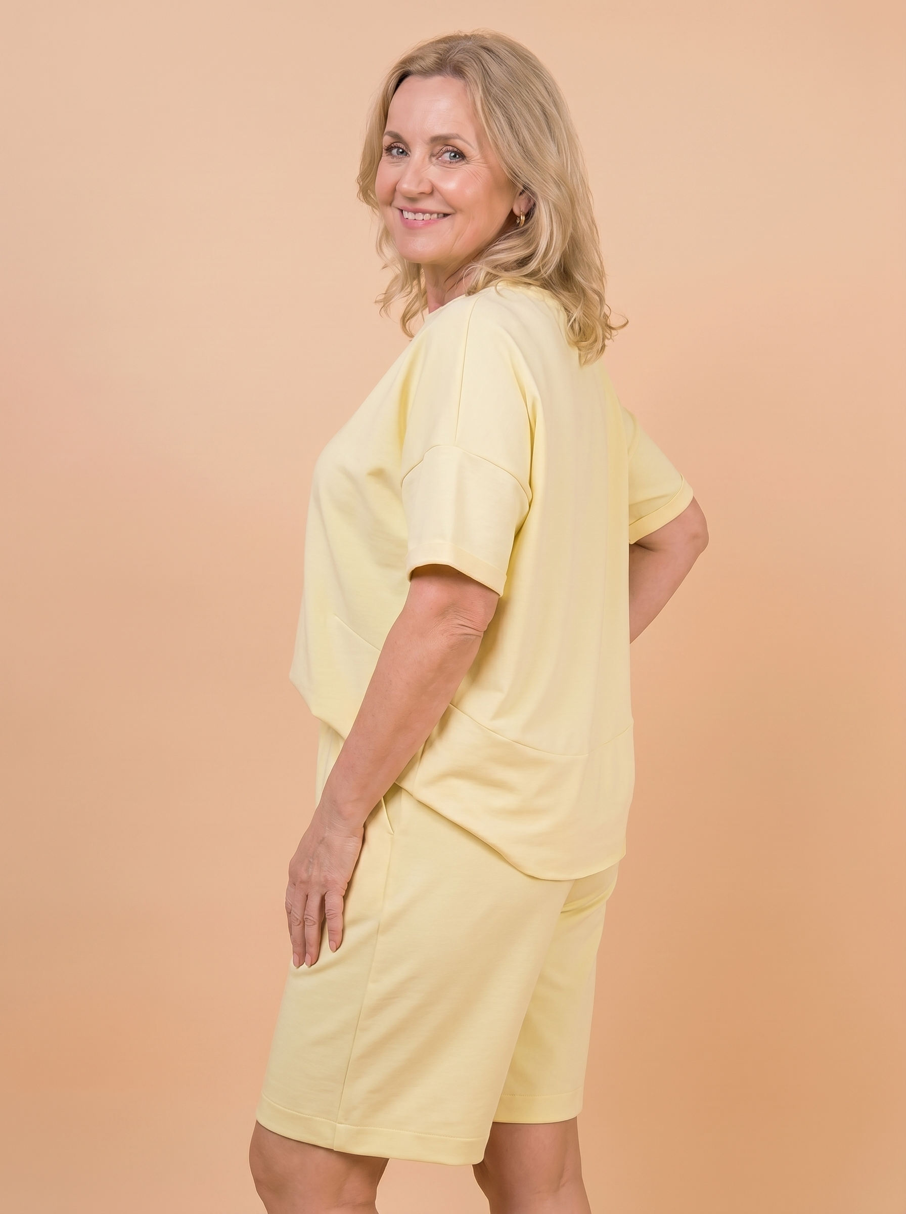 Komplet Letni Masełko — t-shirt oversize i szorty plus size | 100% Masełko (wiskoza) Polska szwalnia